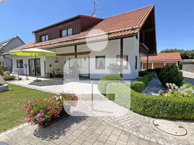 Haus zum Kaufen in Jengen 970.000,00 EUR 227 m²