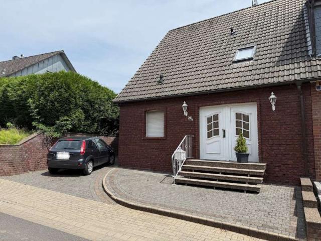 Haus zum Kaufen in Jüchen Bedburdyck Wallrath 252.000,00 EUR 110 m²