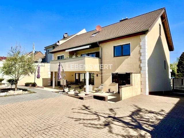 Haus zum Kaufen in Jüchen 1.100.000,00 EUR 279 m²