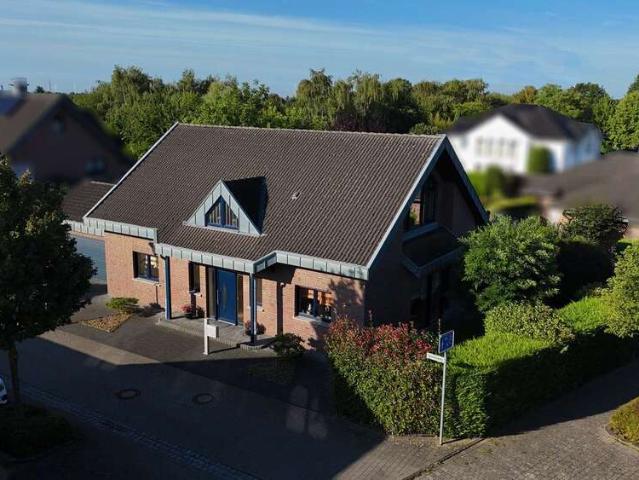 Haus zum Kaufen in Jüchen 645.000,00 EUR 171 m²