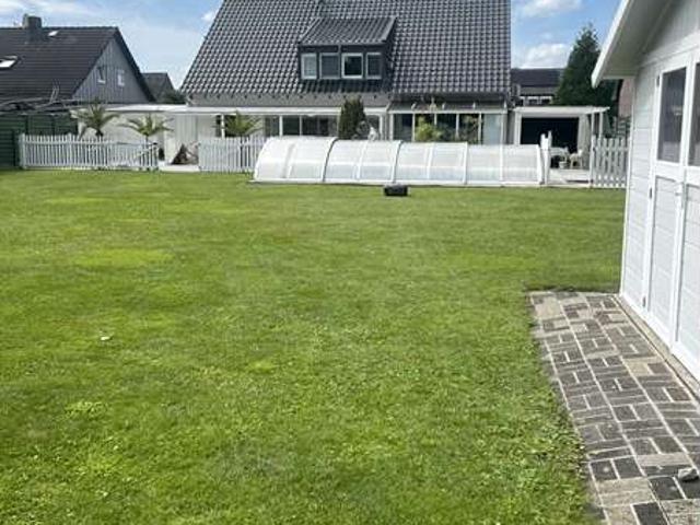 Haus zum Kaufen in Jüchen 697.000,00 EUR 224 m²