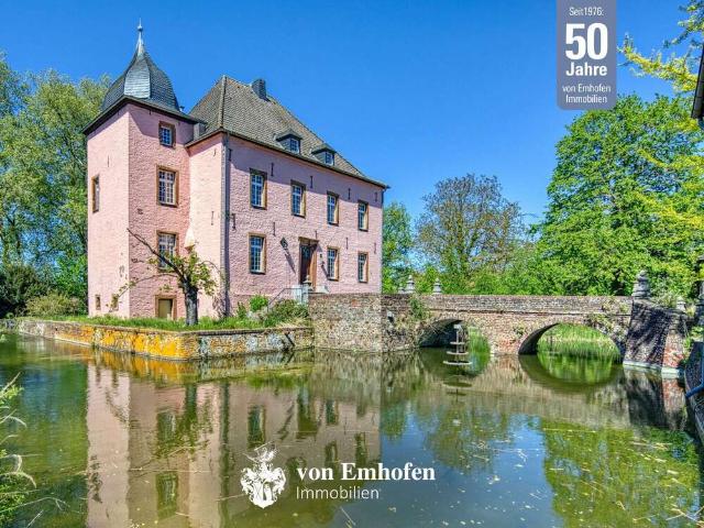 Haus zum Kaufen in Jülich Broich 1.450.000,00 EUR 369 m²