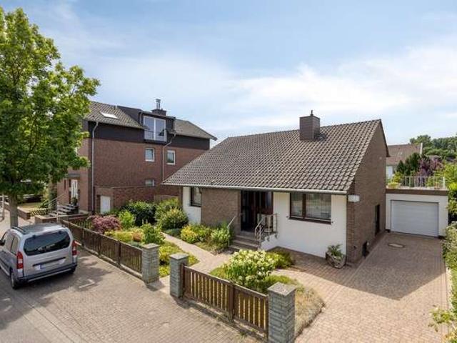 Haus zum Kaufen in Jülich 359.000,00 EUR 136 m²