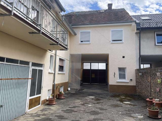 Haus zum Kaufen in Ober Mörlen 350.000,00 EUR 174 m²