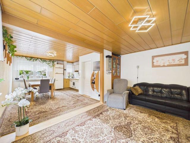 Haus zum Kaufen in Oberndorf am Neckar Aistaig 325.000,00 EUR 175 m²