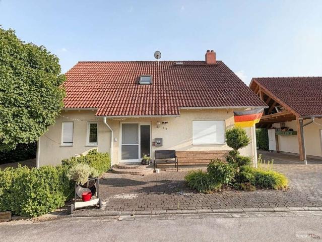 Haus zum Kaufen in Oberdachstetten 325.000,00 EUR 140 m²