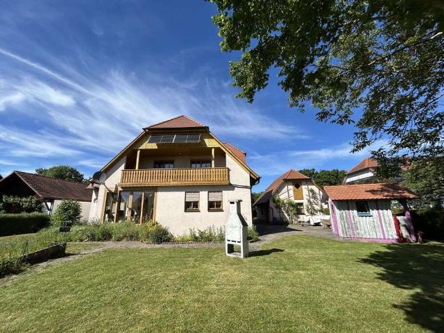 Haus zum Kaufen in Oberdachstetten 420.000,00 EUR 288.82 m²
