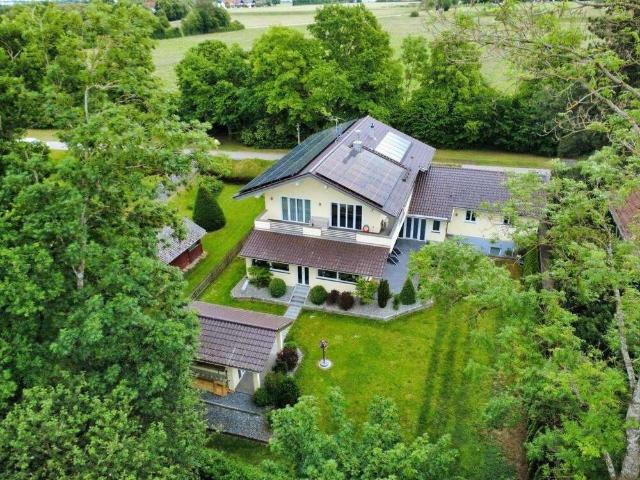 Haus zum Kaufen in Oberhaching 3.140.000,00 EUR 337.94 m²