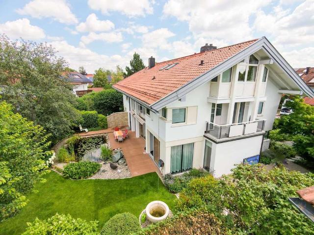 Haus zum Kaufen in Oberhaching 3.250.000,00 EUR 355 m²