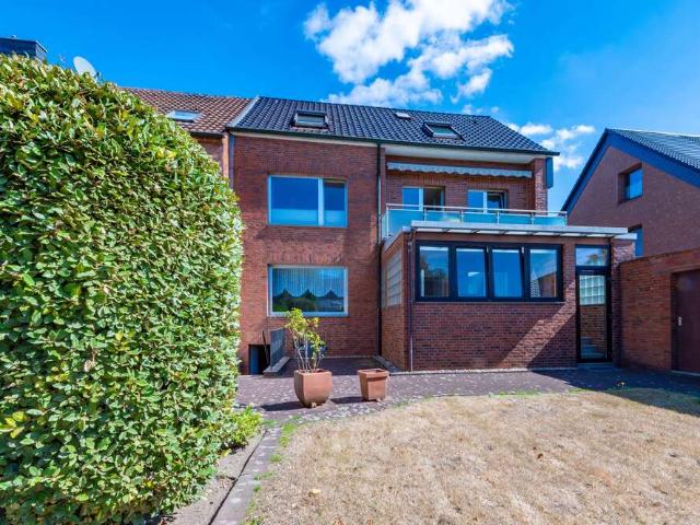 Haus zum Kaufen in Oberhausen 529.000,00 EUR 179.5 m²