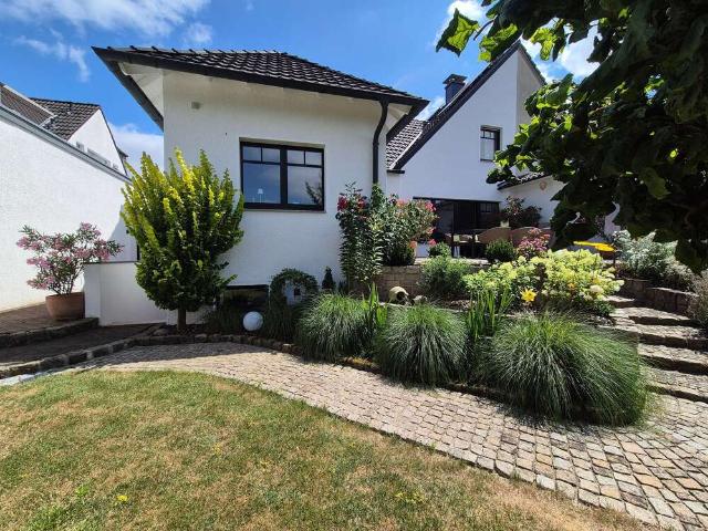 Haus zum Kaufen in Oberhausen 585.000,00 EUR 131 m²