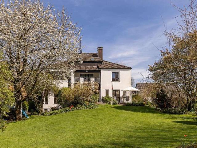 Haus zum Kaufen in Oberhausen 1.150.000,00 EUR 302 m²