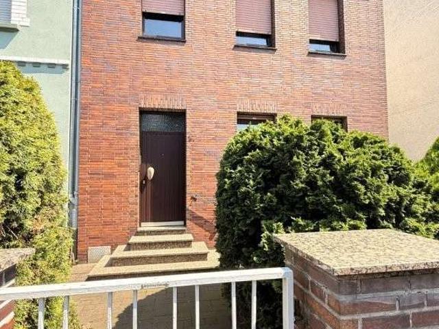 Haus zum Kaufen in Oberhausen 349.000,00 EUR 134 m²