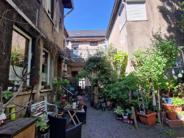 Haus zum Kaufen in Oberhausen 349.000,00 EUR 385 m²