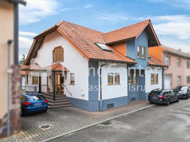 Haus zum Kaufen in Oberhausen Rheinhausen Oberhausen 549.000,00 EUR 223.16 m²