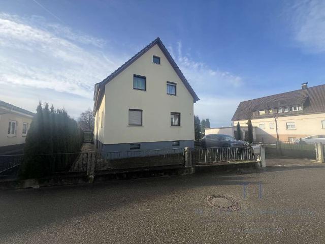 Haus zum Kaufen in Oberkirch 485.000,00 EUR 210 m²