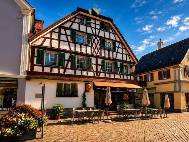 Haus zum Kaufen in Oberkirch 590.000,00 EUR 230 m²