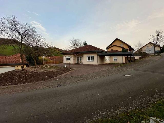 Haus zum Kaufen in Oberstaufenbach 295.000,00 EUR 168 m²