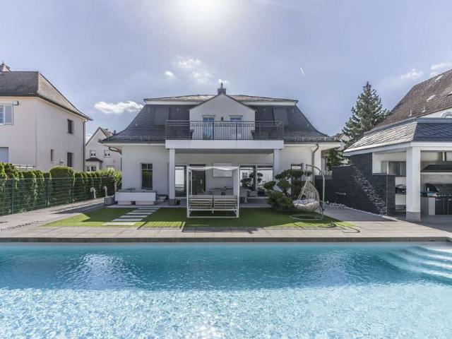 Haus zum Kaufen in Obertshausen 2.198.000,00 EUR 361 m²