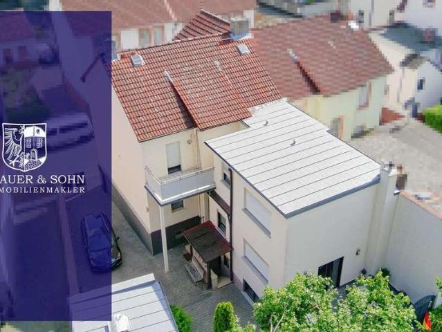 Haus zum Kaufen in Obertshausen 669.000,00 EUR 260.68 m²