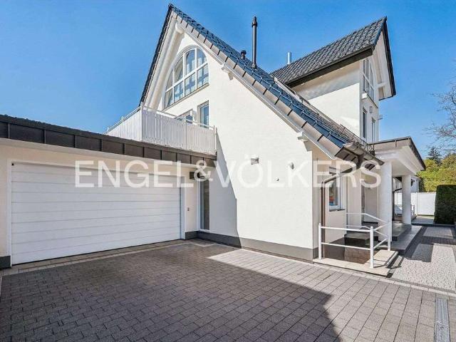 Haus zum Kaufen in Oberursel Taunus 1.290.000,00 EUR 264 m²