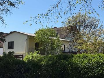 Haus zum Kaufen in Oberursel 750.000,00 EUR 310 m²