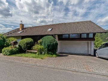 Haus zum Kaufen in Oberzent Ober Hainbrunn 277.000,00 EUR 273 m²
