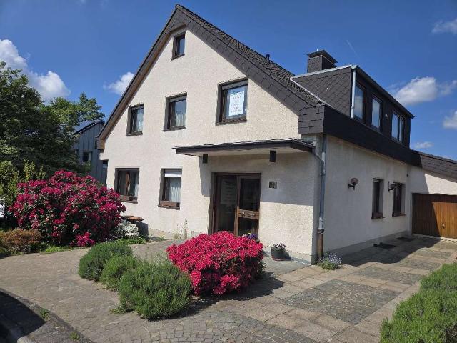 Haus zum Kaufen in Odenthal 720.000,00 EUR 238 m²