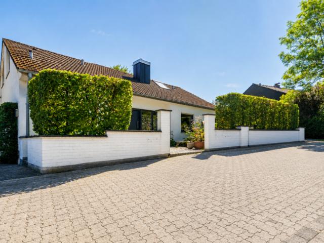 Haus zum Kaufen in Odenthal Osenau 649.000,00 EUR 211.72 m²