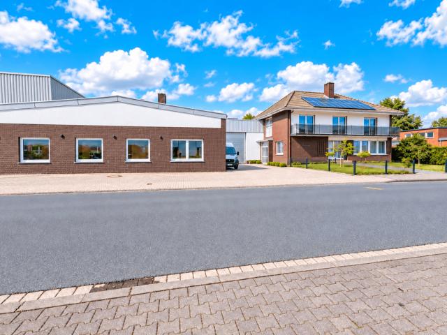 Haus zum Kaufen in Oelde 699.000,00 EUR 240 m²