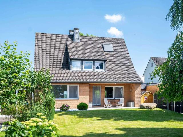 Haus zum Kaufen in Oerlinghausen 439.900,00 EUR 158 m²
