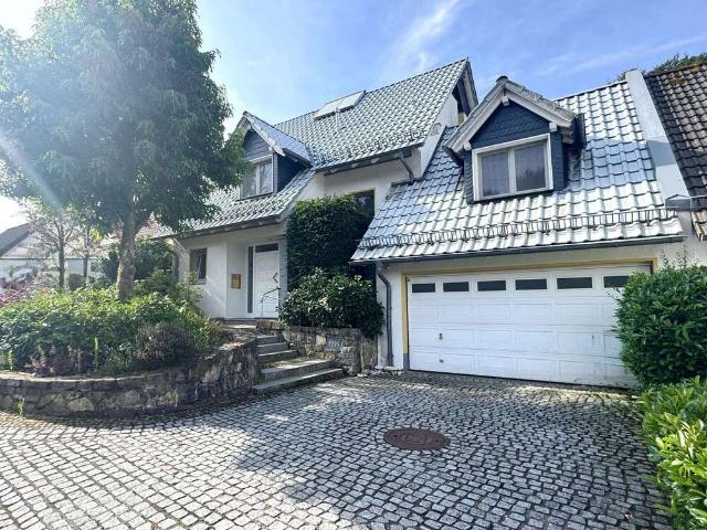 Haus zum Kaufen in Oerlinghausen 679.000,00 EUR 169 m²