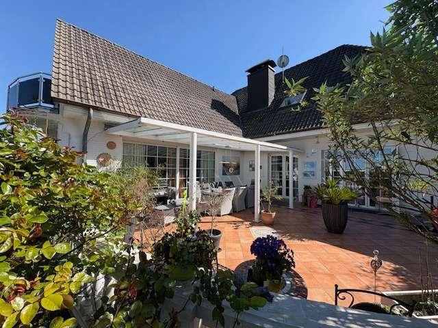 Haus zum Kaufen in Oerlinghausen 769.000,00 EUR 277.49 m²