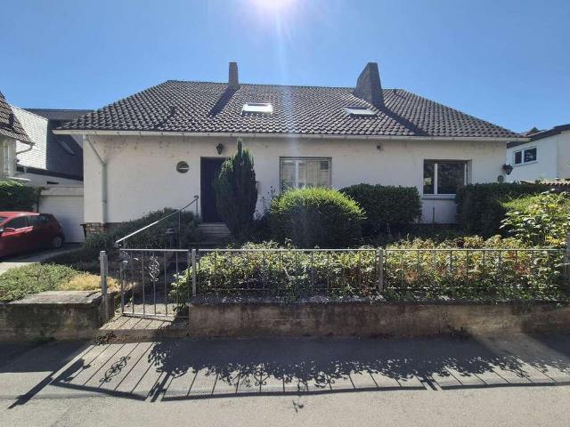 Haus zum Kaufen in Oestrich Winkel 525.000,00 EUR 210 m²