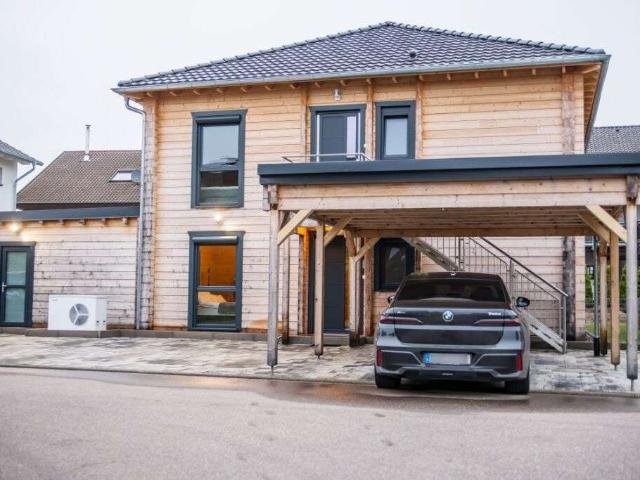 Haus zum Kaufen in Offenburg 1.200.000,00 EUR 254 m²