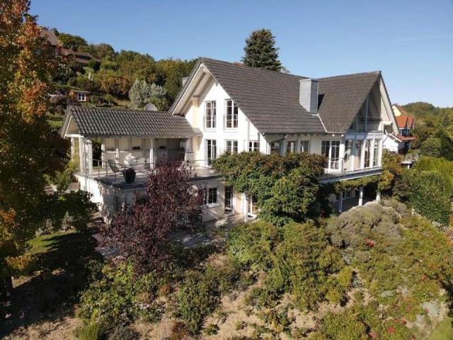 Haus zum Kaufen in Öhningen Wangen 2.230.000,00 EUR 281.86 m²