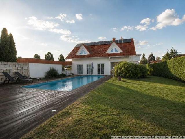 Haus zum Kaufen in Ohrdruf 520.000,00 EUR 165 m²