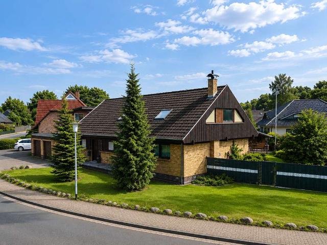 Haus zum Kaufen in Oldenburg 389.000,00 EUR 219 m²