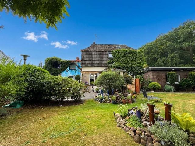 Haus zum Kaufen in Oldenburg 599.000,00 EUR 257 m²