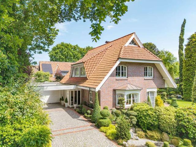Haus zum Kaufen in Oldenburg 689.000,00 EUR 205.99 m²