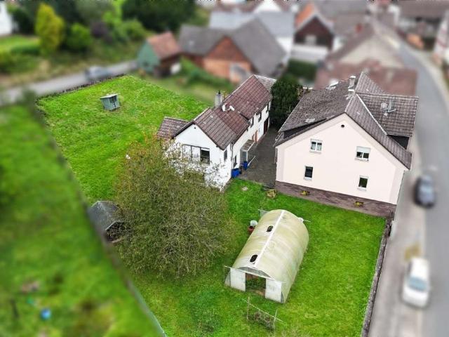 Haus zum Kaufen in Ortenberg 335.000,00 EUR 328 m²