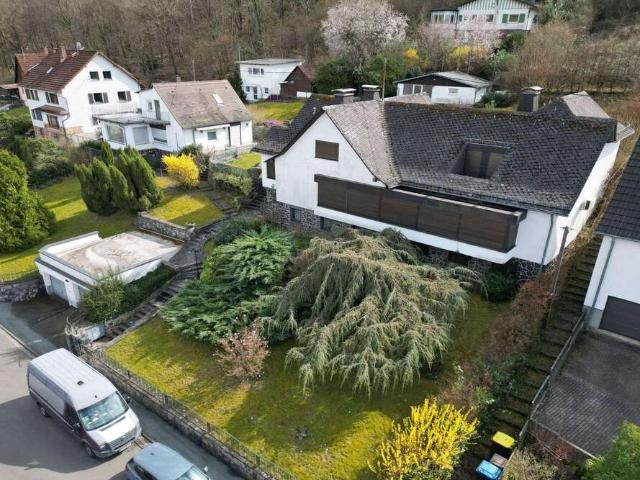 Haus zum Kaufen in Ortenberg 550.000,00 EUR 363.67 m²