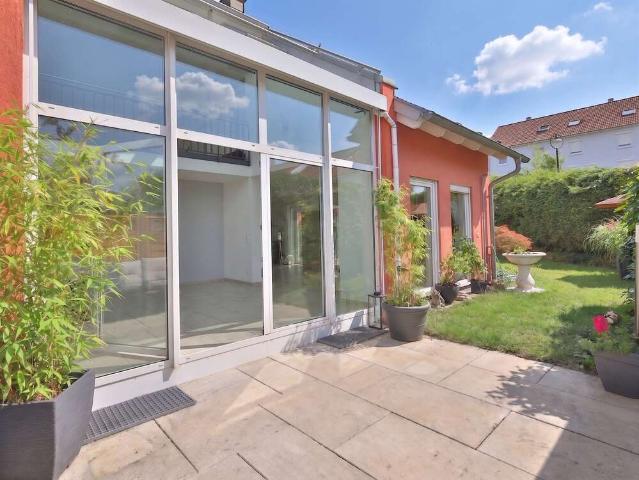 Haus zum Kaufen in Ostelsheim 799.000,00 EUR 242 m²