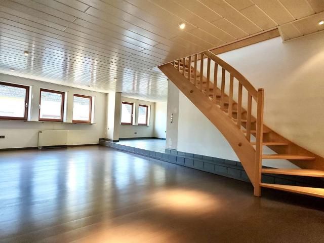 Haus zum Kaufen in Östringen Odenheim 349.000,00 EUR 294 m²