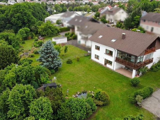 Haus zum Kaufen in Ottweiler 395.000,00 EUR 280 m²