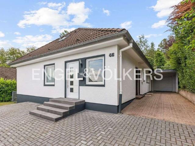 Haus zum Kaufen in Overath 695.000,00 EUR 270 m²