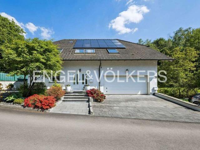 Haus zum Kaufen in Overath 790.000,00 EUR 240 m²