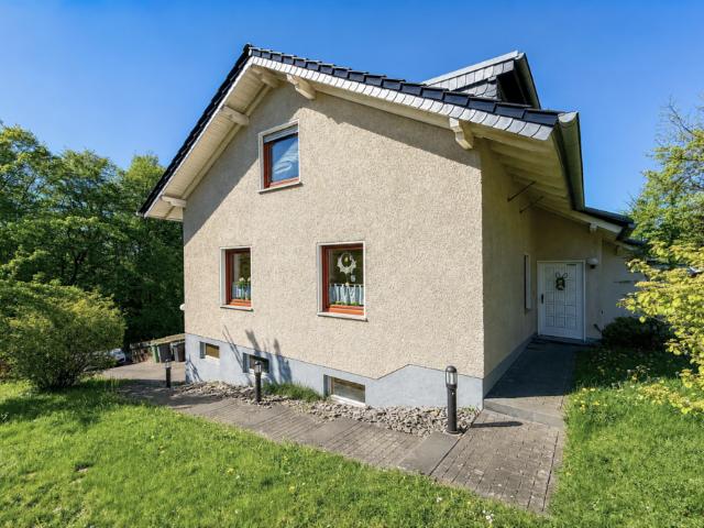 Haus zum Kaufen in Overath Zentrum 385.000,00 EUR 160 m²