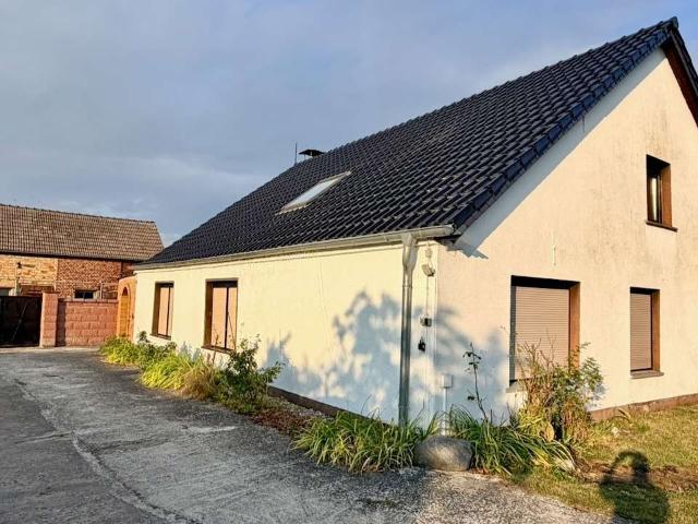 Haus zum Kaufen in Löwenberger Land OT Teschendorf 295.000,00 EUR 140 m²