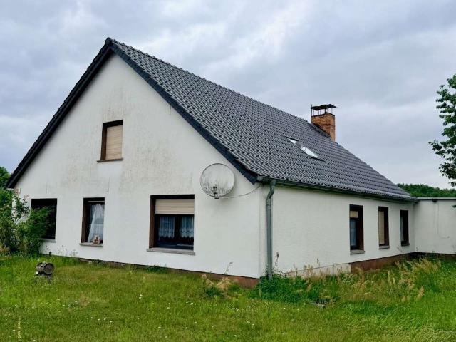 Haus zum Kaufen in Löwenberger Land OT Teschendorf 295.000,00 EUR 140 m²
